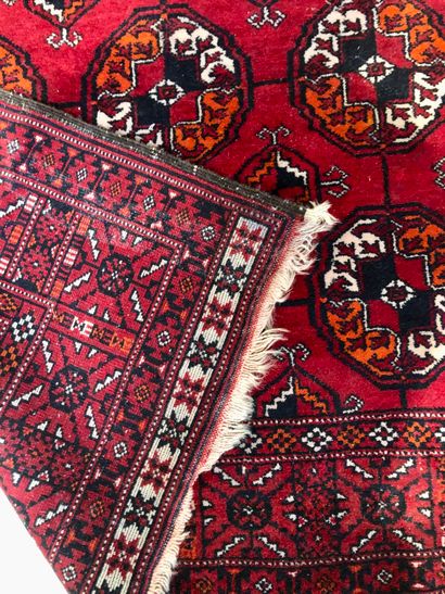 AFRIQUE DU NORD
2 tapis en laine, champs...