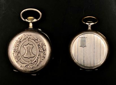 Lot comprenant une montre de poche à boîtier...