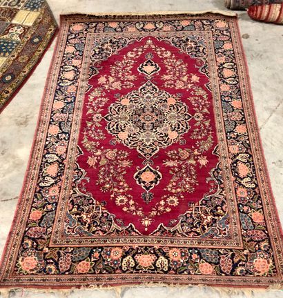 Tapis Keshan 
Chaîne et trame coton velours...