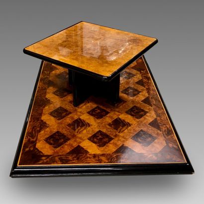Deux tables basses plateaux imitations bois,...