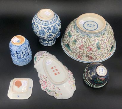 NOT COMING 
China and Japan, 20th century,
Set...