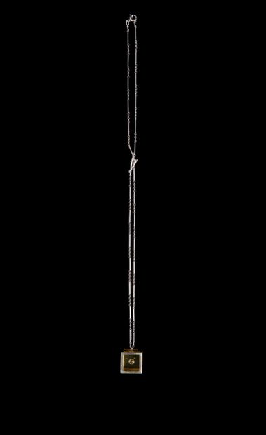 Ensemble en or 750/°°° composé d’un pendentif...
