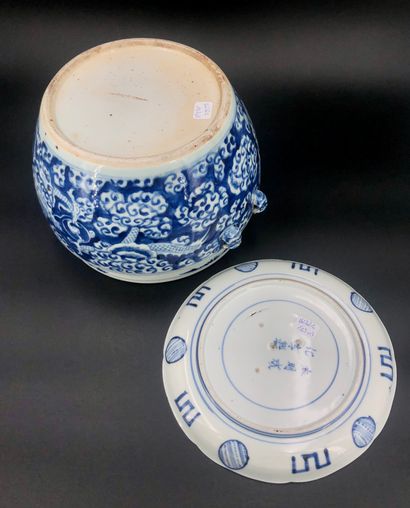 Chine et Japon, XXe siècle, 
Lot comprenant...