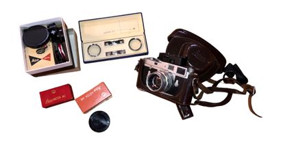Ensemble de matériel photographique LEITZ...