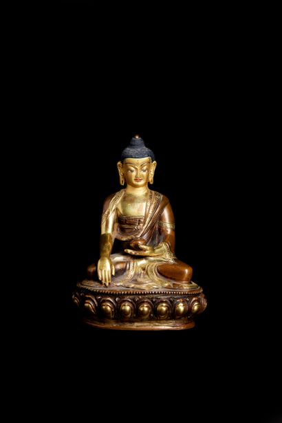 Statuette en bronze anciennement doré, représentant...