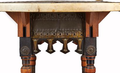 Carlo BUGATTI (1856-1940)

Table d’appoint...