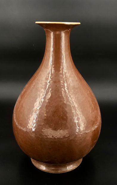 Chine, vers 1900
Vase Yuhuchun en porcelaine...