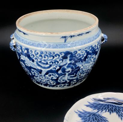 Chine et Japon, XXe siècle, 
Lot comprenant...