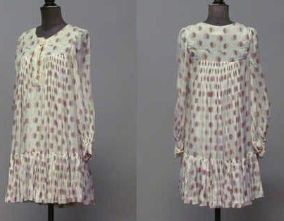 CHLOE
ROBE 'baby-doll' en soie ciment imprimée...