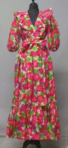ANONYME (couture) (patron: Yves SAINT LAURENT),...