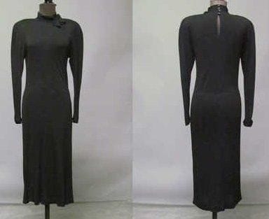 Jean MUIR, circa 1978
ROBE en crêpe jersey...
