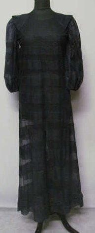 CHLOE par Karl Lagerfeld, circa 1980
(Modèle...