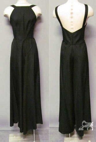 GRES
Haute Couture, circa 1975/78 ENSEMBLE...
