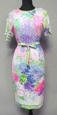 LEONARD Studio (printemps-été 1986)
ROBE...