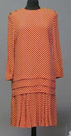Guy LAROCHE
Boutique ROBE en crêpe artificiel...