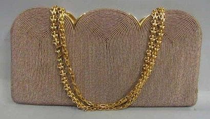 Germaine GUERIN
Sac en passementerie marron...