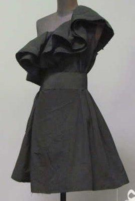 LANVIN pour H&M (Hiver 2010)
ROBE en reps...