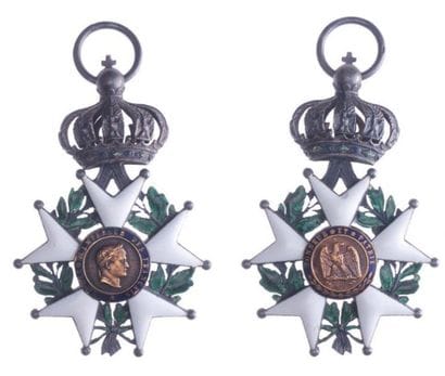 Lot de 3 étoiles de chevalier (sans ruban):...