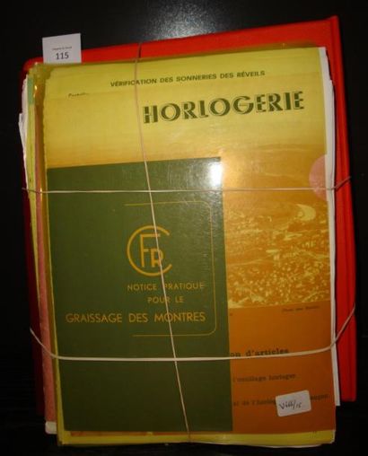 [DOCUMENTATION TECHNIQUE]. Lot de cinq dossiers...