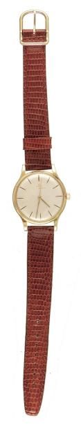 LECOULTRE
Or jaune, cadran satiné, secondes...