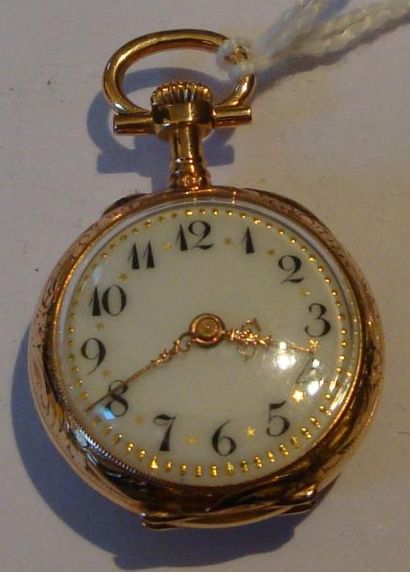 Montre de col en or gravé de fleurs (pb....