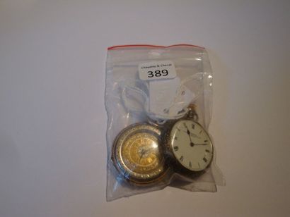 Deux montres de col en argent