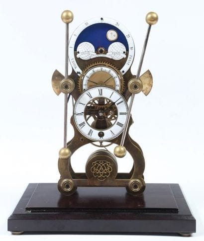 Pendule squelette à phases de la lune marquée...