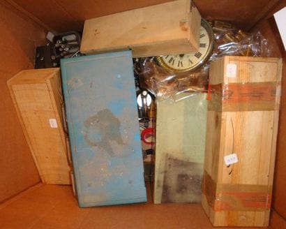 Outillage et pièces détachées, un carton