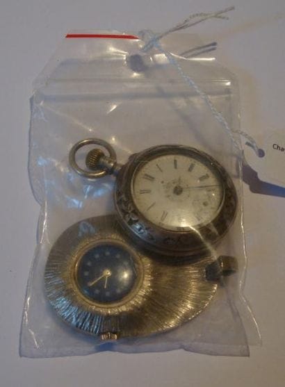 Deux montres de dame