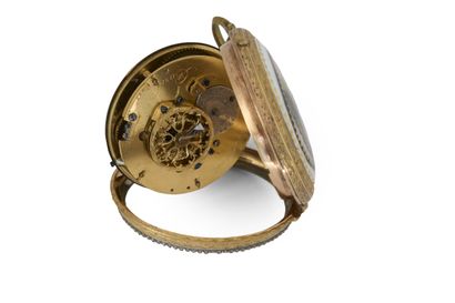 MONTRE à verge en laiton doré émaillé marquée...