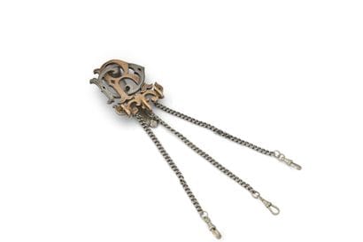 CHATELAINE à trois branches en or et argent...