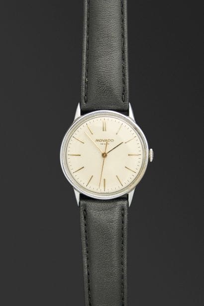 MOVADO. Circa 1950 ? Montre bracelet en acier...