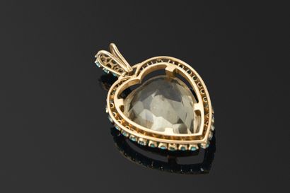 Pendentif Cœur en or jaune 18K 750°/°° retenant...