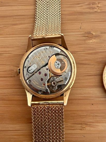 UNIVERSAL GENEVE, Automatic Microtor
Montre...