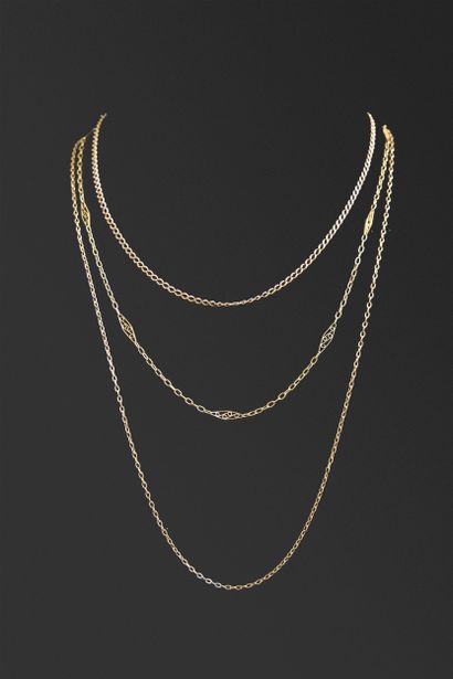 Lot de 3 chaînes en or jaune 18K 750°/°°,...