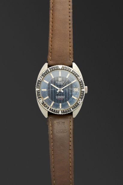 TISSOT. Tissonic. Montre bracelet. Boitier...