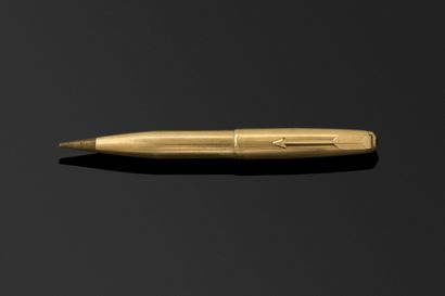 PARKER. Stylo en plaqué or.
5/10€ ou regrouper
Expert...