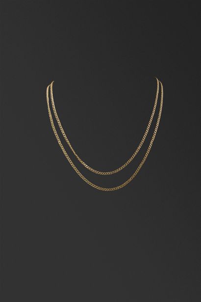 Lot de 2 châines en or jaune 18K 750°/°°...