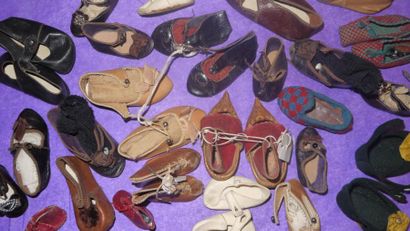 Un lot important de chaussures (à trier)...