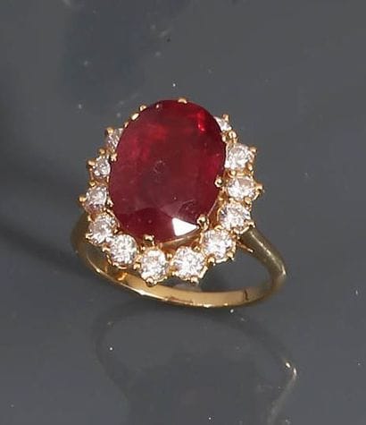 Bague «marguerite» en or jaune 18K (750°/00)...