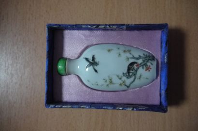 TABATIERE FIN 18eme CHINOIS AVEC BOUCLE EN...