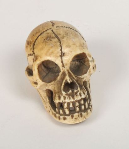 Tête de 6 cm de profondeur en ivoire, pommeau...