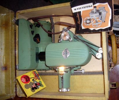 Projecteur Beaulieu 8 mm, avec rhéostat de...
