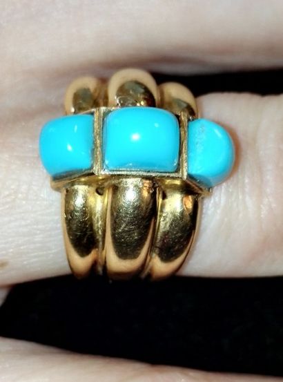 Bague en or jaune 18K (750°/00) à motifs...