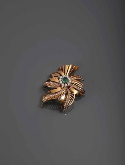 Broche clip en or jaune 18K (750°00) formant...