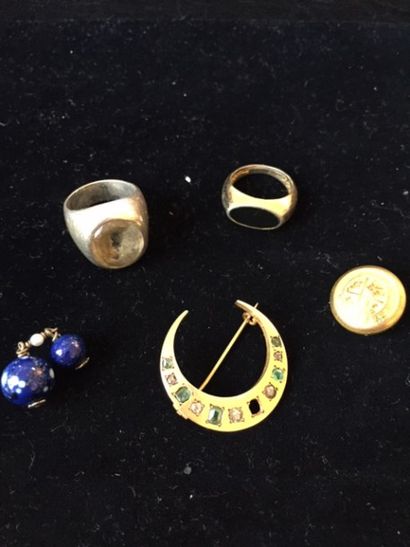 Petit lot de bijoux fantaisie: broche 