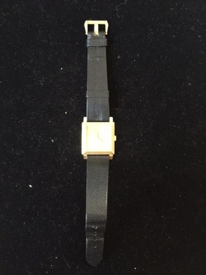 BOUCHERON
Montre de dame, le cadran carré...