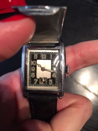 ANONYME
Montre à ancre rectangulaire savonnette...