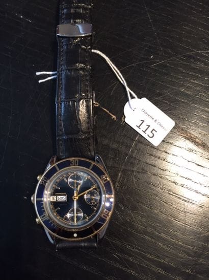 ANONYME
Montre chrono automatique à cadran...