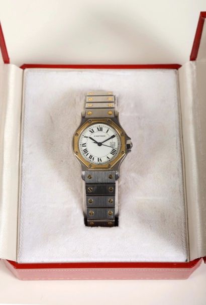 CARTIER
Modèle Santos en acier avec lunette...